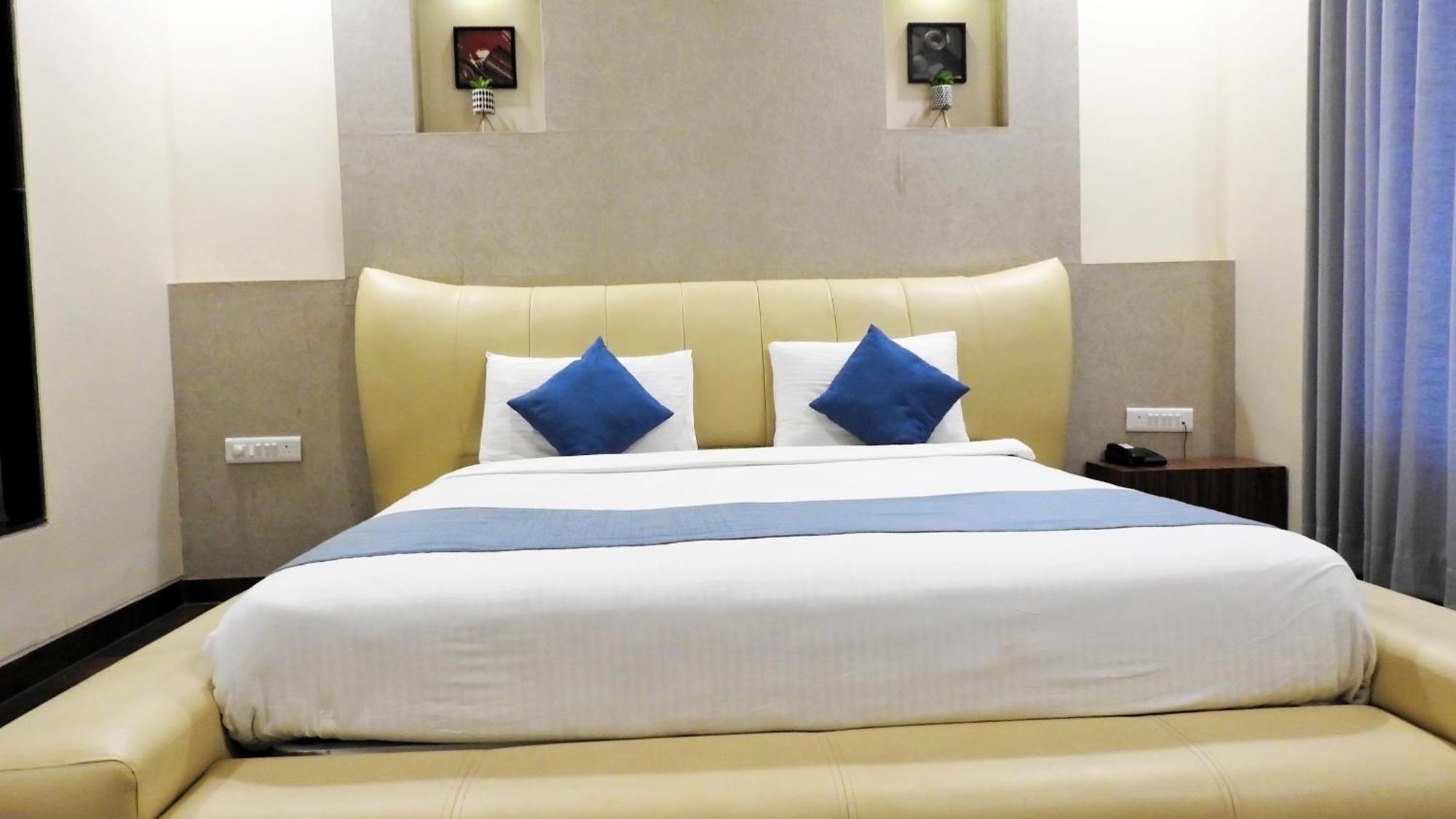 שירדי Hotel Sai Miracle מראה חיצוני תמונה
