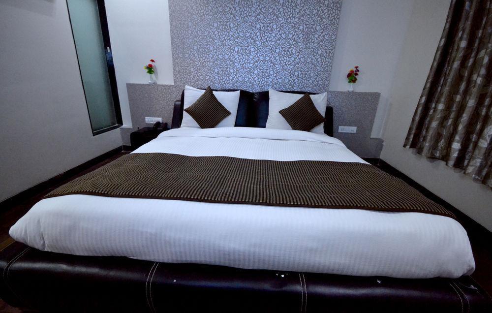 שירדי Hotel Sai Miracle מראה חיצוני תמונה