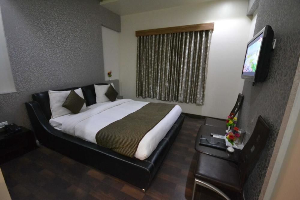 שירדי Hotel Sai Miracle מראה חיצוני תמונה