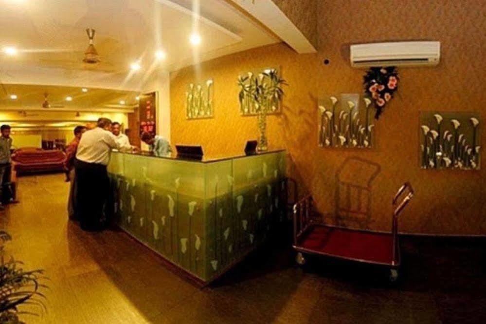 שירדי Hotel Sai Miracle מראה חיצוני תמונה