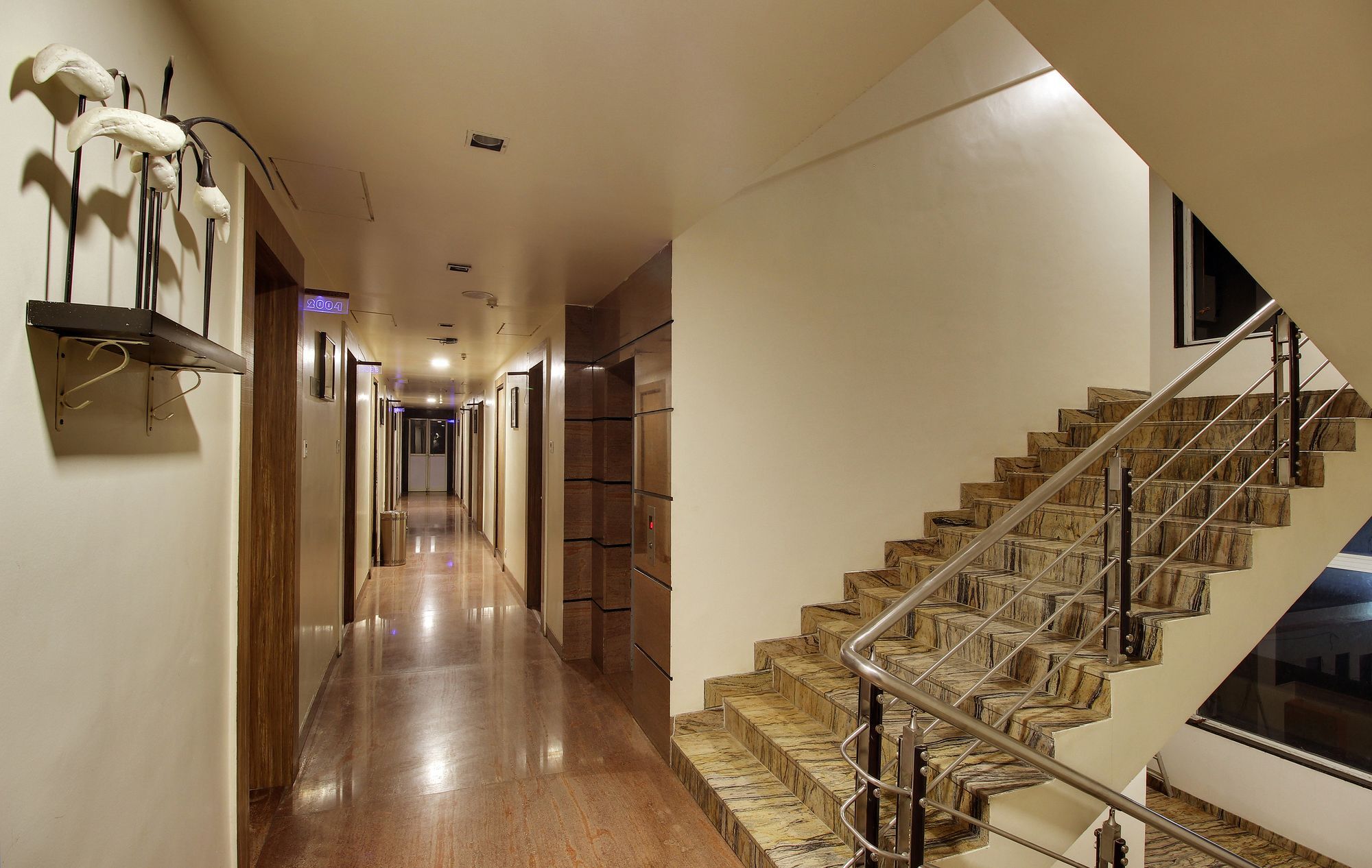שירדי Hotel Sai Miracle מראה חיצוני תמונה